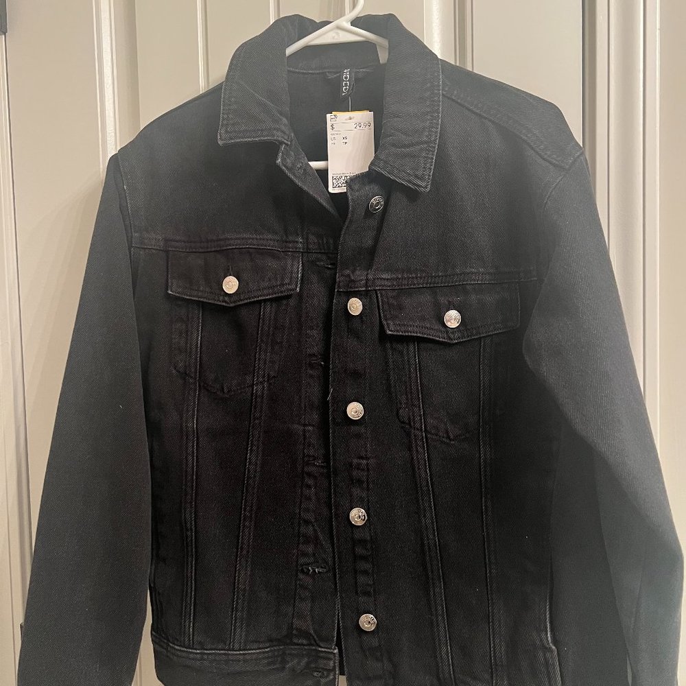 Black H&M denim jacket (Brand: Divided)